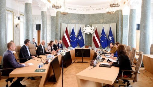 Кабмин примет решение о разработке графика оплаты труда учителей на 2023-2025 годы