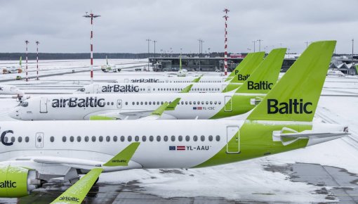   airBaltic  :        