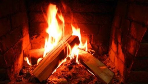 Пожарные призывают топить чаще, но меньше: количество пожаров в морозы увеличилось