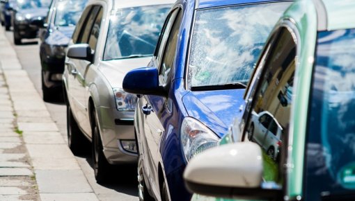 С 15 февраля авто с российскими номерами будут отбирать и отправлять Украине