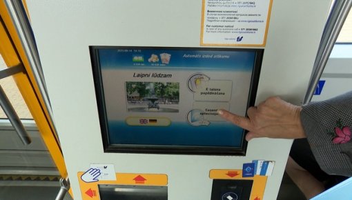 В Риге проезд для всех детей-сирот Латвии стал бесплатным