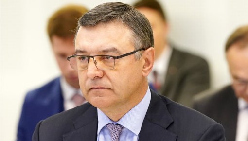 Это шантаж? Рейрс пригрозил латвийским банкам введением нового налога