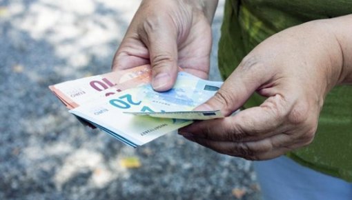 На достойную пенсию в Латвии можно не рассчитывать? У нас ожидается худшая ситуация в ЕС