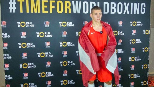 Даугавпилсский боксер Никита Проховский поборется за золото Чемпионата мира