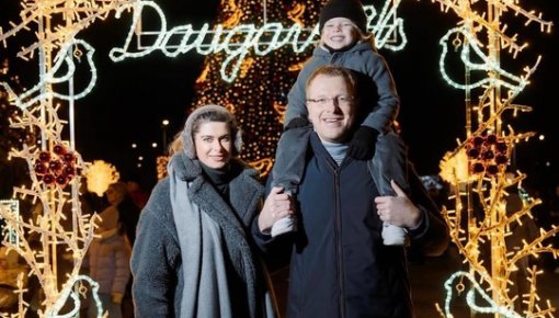 Светлого, счастливого и наполненного любовью Рождества!