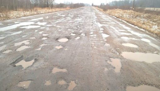 Ни пройти ни проехать: теплый январь сказался на состоянии гравийных дорог