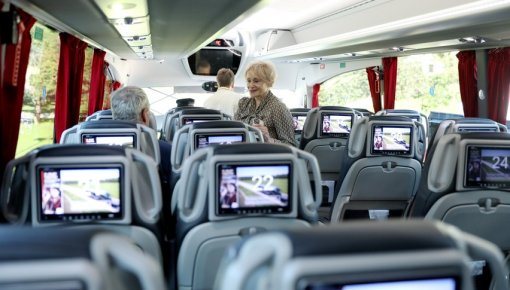   Lux Express   