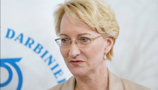 Министр образования: «Не хватает людей — реформы под угрозой»