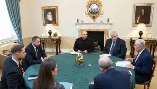 Лондонские переговоры о прекращении войны в Украине фактически закончились безрезультатно