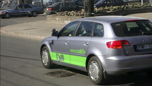 С первого раза экзамен по вождению в CSDD сдает лишь треть: в чем причина и кому это выгодно?