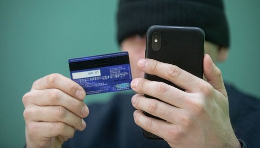 Мошенники оформили на мужчину 14 быстрых кредитов. Как не оказаться на месте пострадавшего?