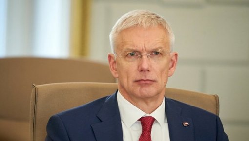 Кариньш вступился за чиновников, которые уволились после провальных выборов: "Общество путает ошибку со злым умыслом"