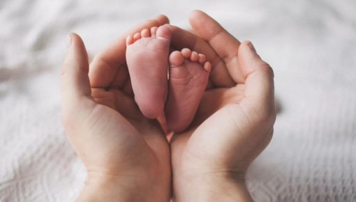 Родители во всем мире все чаще надеются на рождение дочерей, а не сыновей