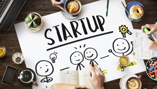   !     Startup Festival