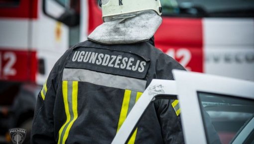 Degpunktā: ��� ������ � ����������� ������� �������, � ���� ������� ������