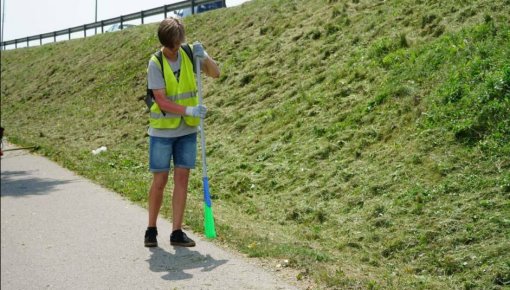 ����� 700 ������ �� ��������� ������: ���������� ����� �� ��������������� 13-14-�������� ����������