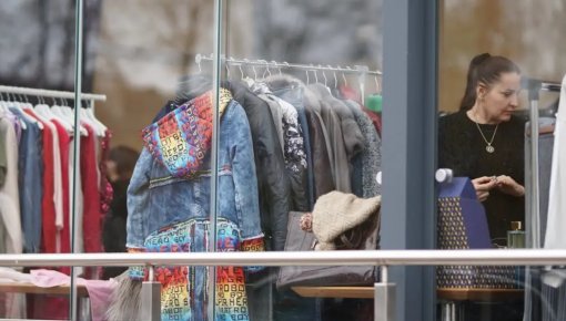 ����� Dior �� 50 ���� � ������� �� 5: ��������� ������ Garage Sale