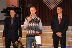 gallery_2_33_83005.jpg