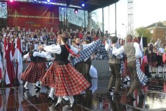gallery_1369_487_44944.jpg