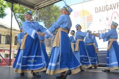 gallery_1369_574_32173.jpg