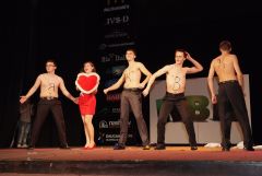 gallery_889_59_125732.jpg
