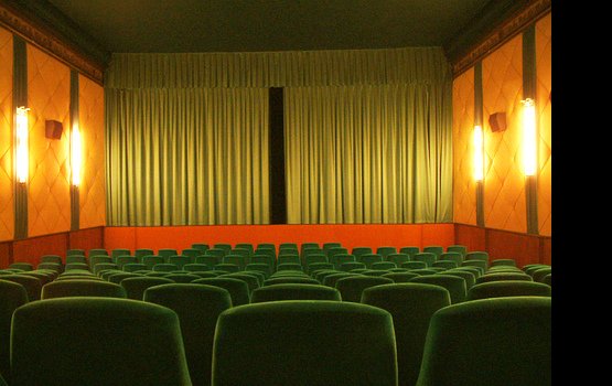 �����  � ����!