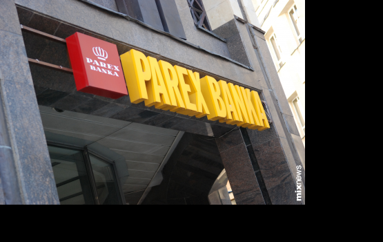 Rietumu banka ����� ������ Parex banka