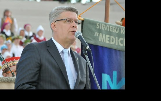 �������: ������ ����������� ����� "��������" � "������"