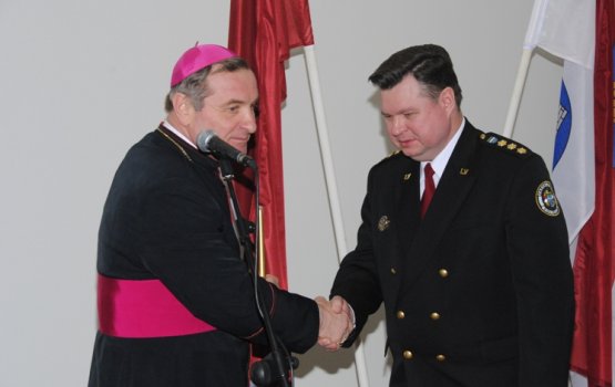 ������� �������������� � ���������� ���������� ����� ������ � �������