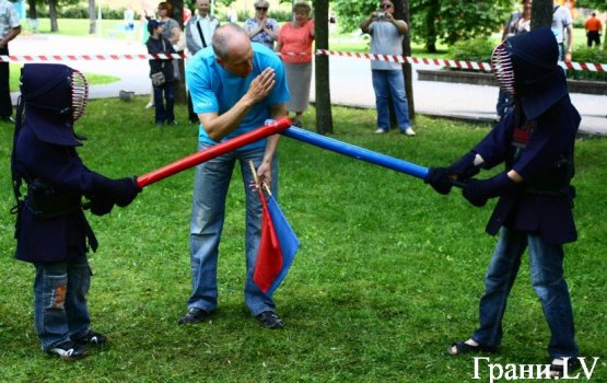 В День города состоялись соревнования по фехтованию «Swordplay Tournament of Latgale»