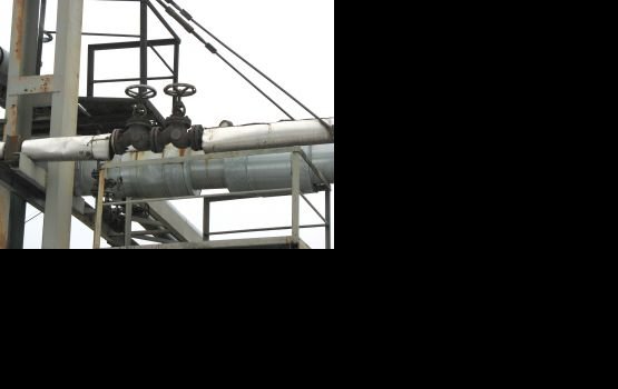 Нефтепровод в Венгрии сломался из-за сосок и презервативов