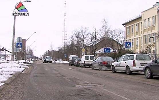Даугавпилчан ждут пробки на дорогах (видео)