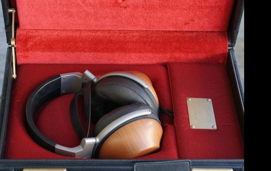 Наушники Sony MDR-R10: вспоминая мировую легенду