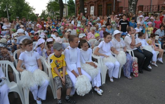 Улица Пушкина загуляла