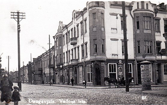 Туризм 1930-х: увеселительные поезда и видовые открытки