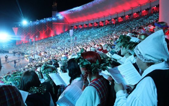 ����� ��������� ����� � �����