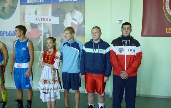 ����� ������� ���� � ������ � ������������