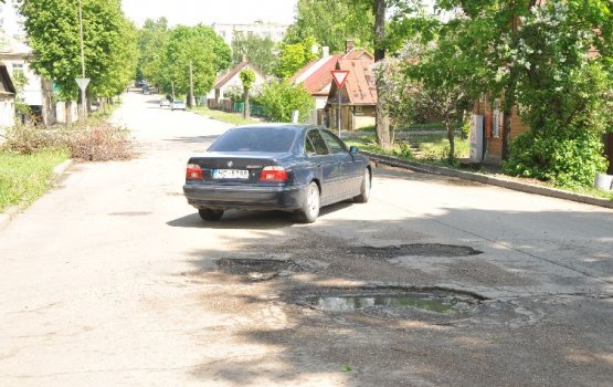 На ямочный ремонт УКХ выделило более 100 000 евро