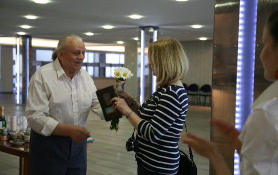 �� ���������� �������� ����-������ "Moment"