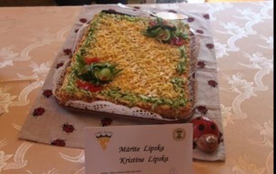    Siera un maizes sv&#275;tku s&#257;&#316;&#257; torte  