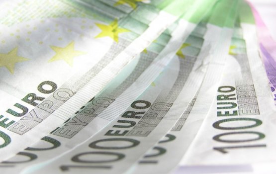 Большинство жителей Латвии довольно дизайном, качеством и надежностью евро