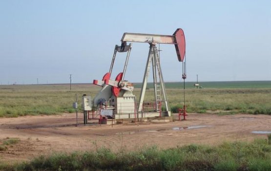 Эквадор начал торговать нефтью себе в убыток