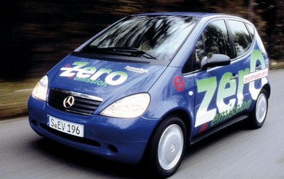 Mercedes ������� ������������� � ������� ���� � 500 ����������