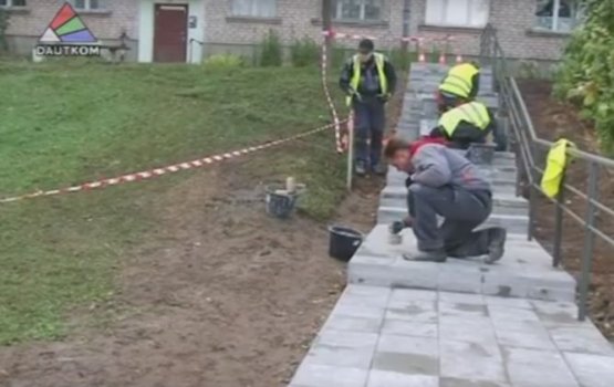 Благоустройство инфраструктуры города продолжается (видео)
