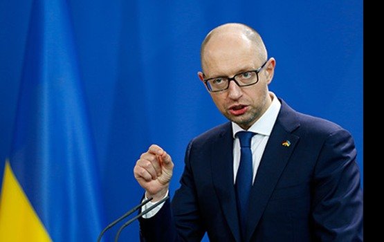 Яценюк пригрозил заморозить выплату долга России