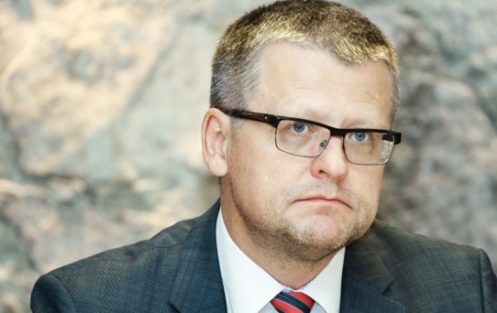 KNAB ���������� �������� �� 210 ����