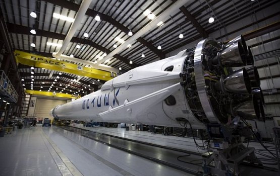 SpaceX     Falcon 9   