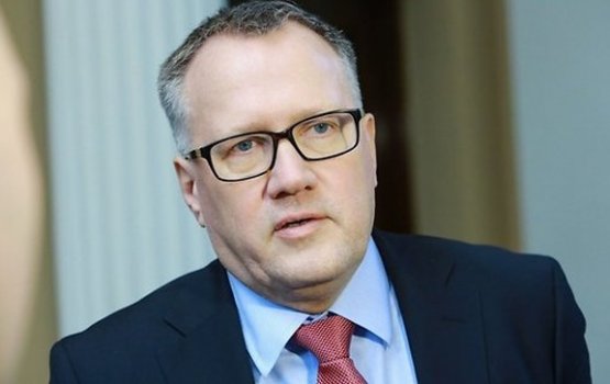 Ашераденс: "Молодежь нужно оградить от бесперспективных профессий"