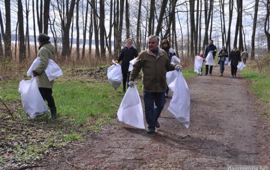 �� ������ ������ ����� ����� 100 �����������