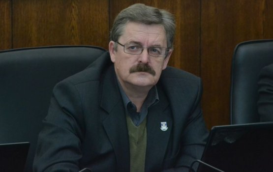 Заседание началось с поздравлений